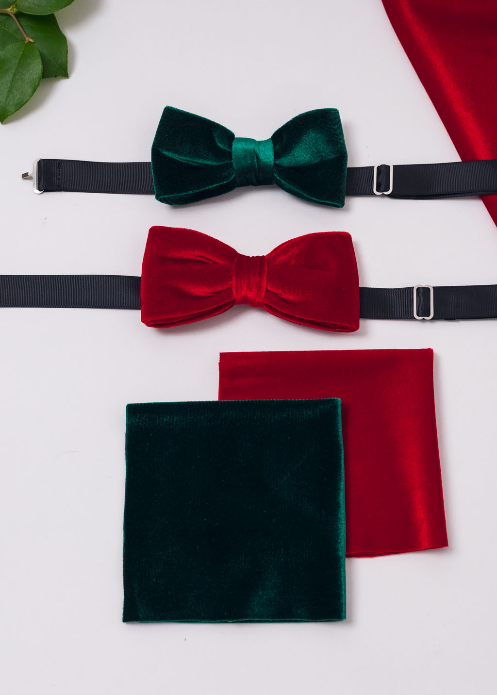 Velvet bow tie & pocket square