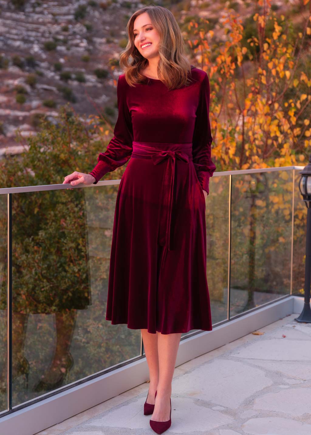 Burgundy velvet dress with pockets