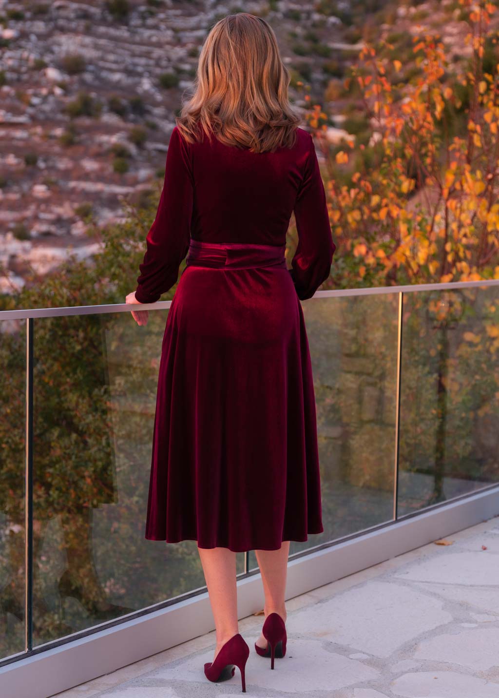 Burgundy velvet dress with pockets