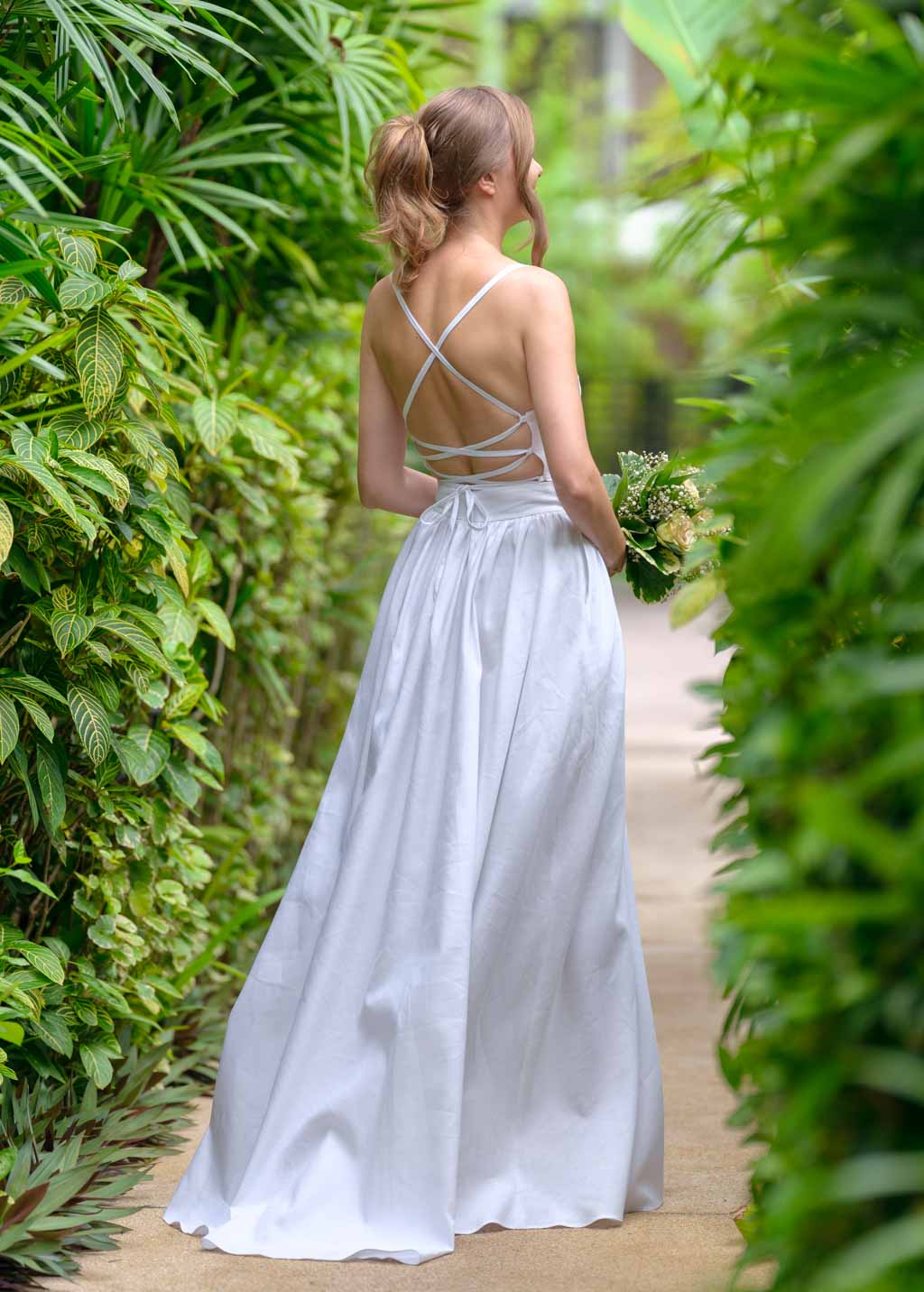 White slit linen dress with open back