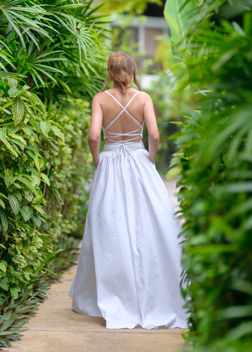 White slit linen dress with open back