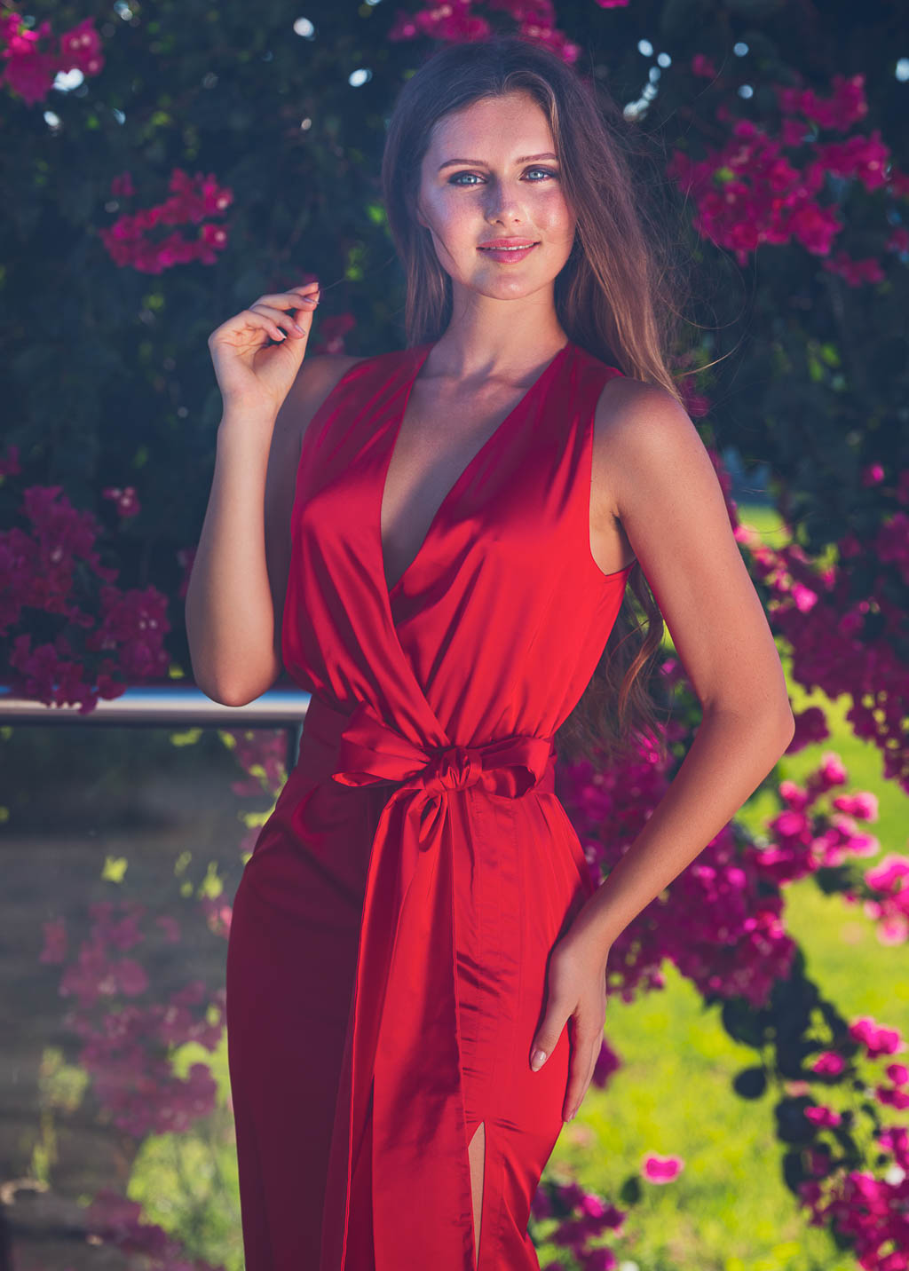 Red slit silk dress with belt
